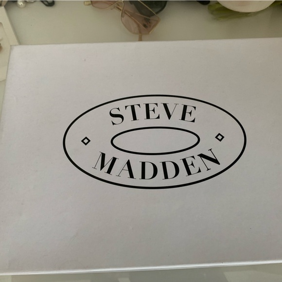 Steve Madden Pink/Nude pointed toe Heels - Picture 5 of 5